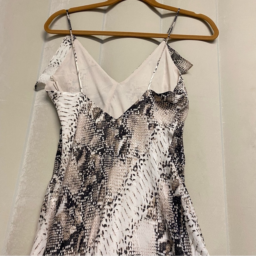 Haute Hippie Women’s Wrap Dress Small 100% Silk Midi Snakeskin Ruffles Feminine - Picture 11 of 12